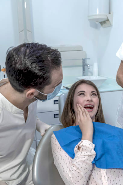  Lexington, IL Emergency Dentist Pros